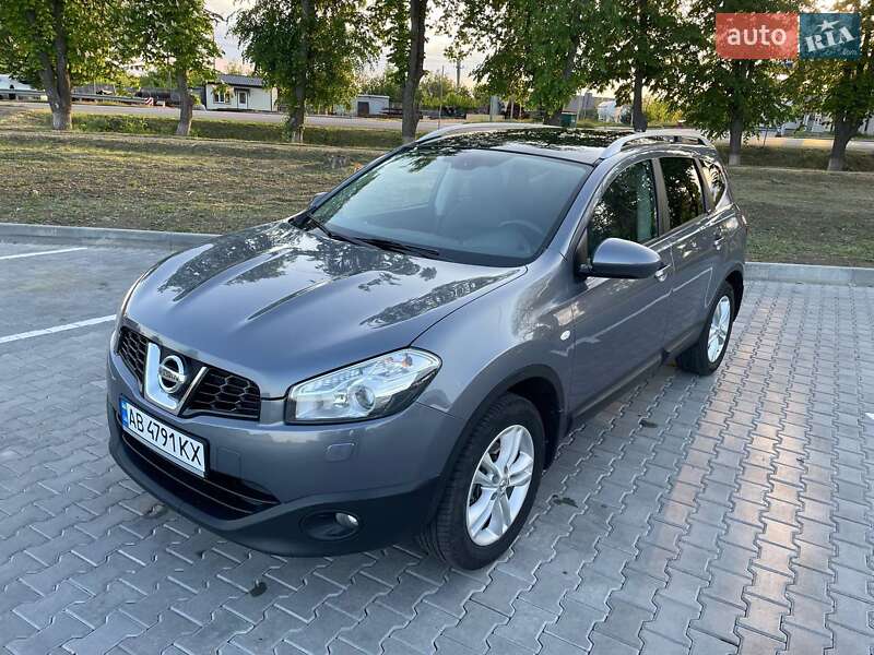 Nissan Qashqai+2 2010