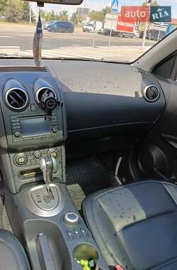 Внедорожник / Кроссовер Nissan Qashqai+2 2010 в 