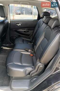 Внедорожник / Кроссовер Nissan Qashqai+2 2010 в 