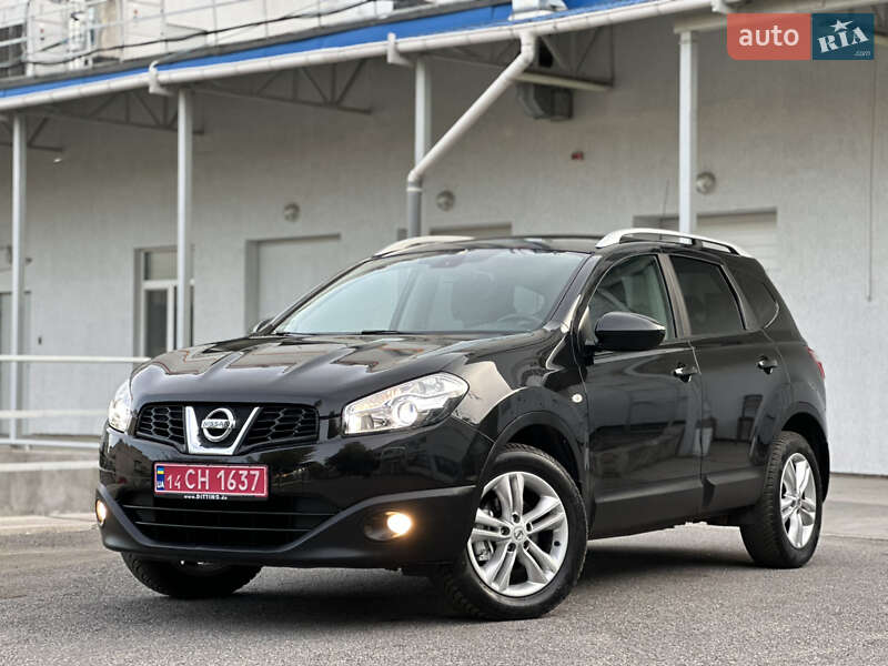Позашляховик / Кросовер Nissan Qashqai+2 2011 в 