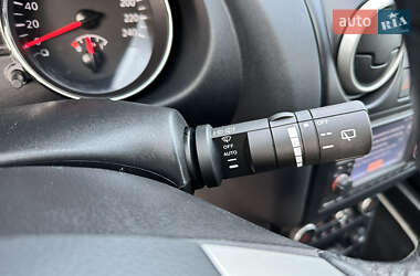 Позашляховик / Кросовер Nissan Qashqai+2 2011 в 