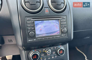 Позашляховик / Кросовер Nissan Qashqai+2 2011 в 