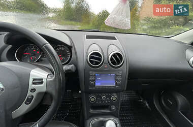 Внедорожник / Кроссовер Nissan Qashqai+2 2010 в 
