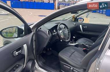 Позашляховик / Кросовер Nissan Qashqai+2 2011 в 