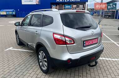 Позашляховик / Кросовер Nissan Qashqai+2 2011 в 