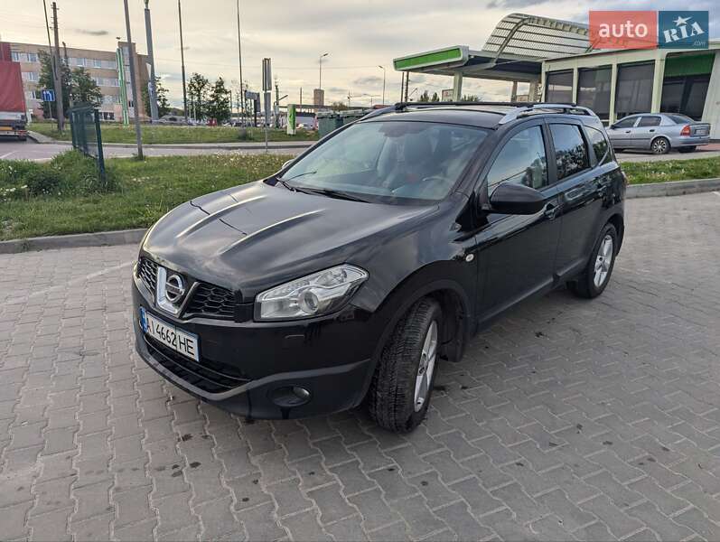 Позашляховик / Кросовер Nissan Qashqai+2 2011 в 