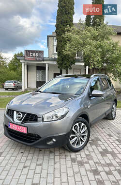 Позашляховик / Кросовер Nissan Qashqai+2 2011 в Золочеві