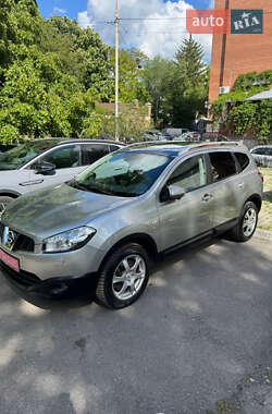 Внедорожник / Кроссовер Nissan Qashqai+2 2012 в Киеве