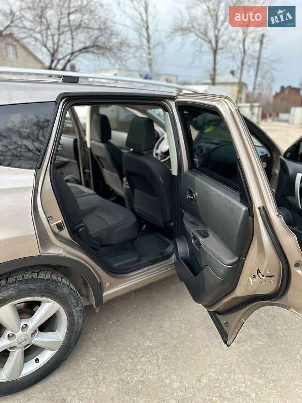 Внедорожник / Кроссовер Nissan Qashqai+2 2009 в Тернополе