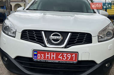 Внедорожник / Кроссовер Nissan Qashqai+2 2012 в Киеве