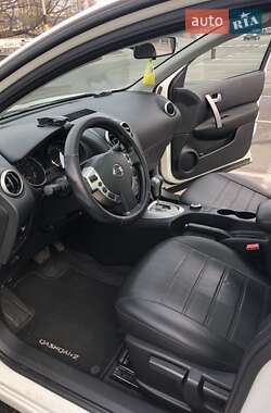 Внедорожник / Кроссовер Nissan Qashqai+2 2012 в 