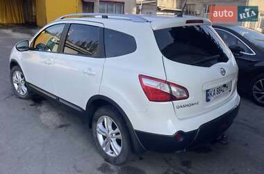 Внедорожник / Кроссовер Nissan Qashqai+2 2012 в 