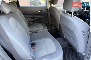 Позашляховик / Кросовер Nissan Qashqai+2 2011 в 