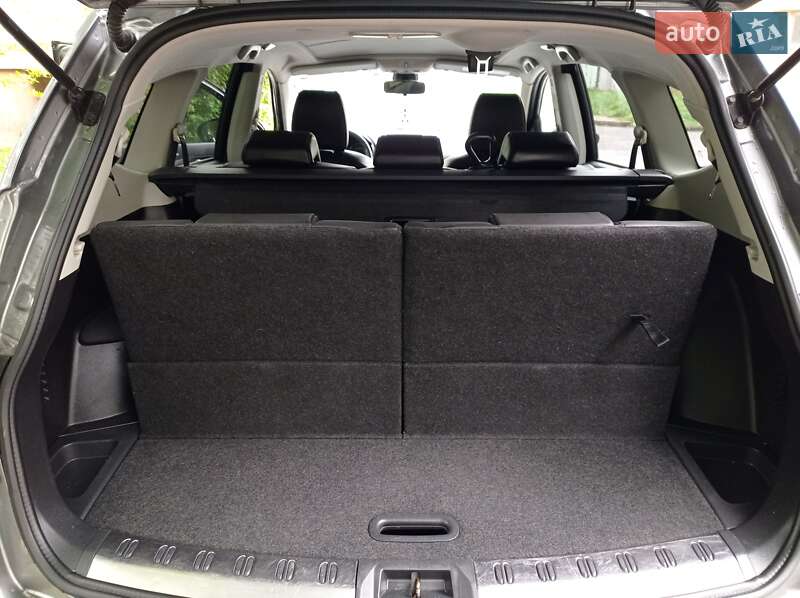 Позашляховик / Кросовер Nissan Qashqai+2 2013 в Івано-Франківську