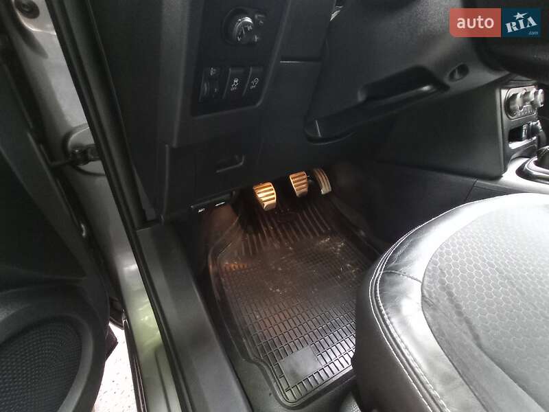 Позашляховик / Кросовер Nissan Qashqai+2 2013 в Івано-Франківську