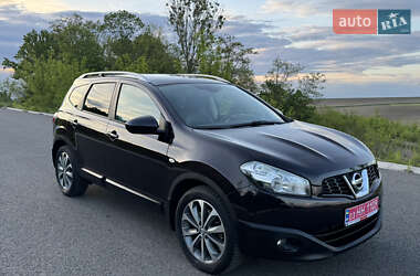Внедорожник / Кроссовер Nissan Qashqai+2 2011 в 