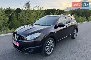 Внедорожник / Кроссовер Nissan Qashqai+2 2011 в 