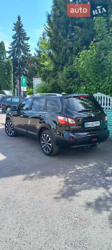 Внедорожник / Кроссовер Nissan Qashqai+2 2011 в Дубно