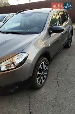 Внедорожник / Кроссовер Nissan Qashqai+2 2013 в 