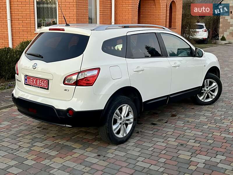 Позашляховик / Кросовер Nissan Qashqai+2 2012 в Володимирці