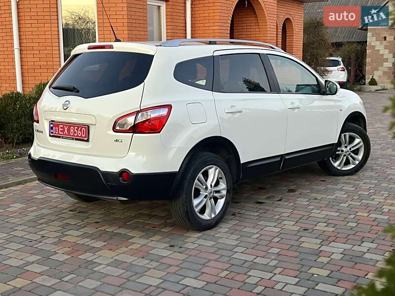 Позашляховик / Кросовер Nissan Qashqai+2 2012 в Володимирці