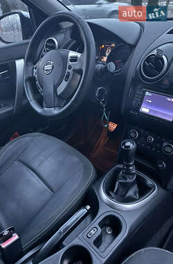 Внедорожник / Кроссовер Nissan Qashqai+2 2010 в 