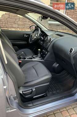 Внедорожник / Кроссовер Nissan Qashqai+2 2013 в 