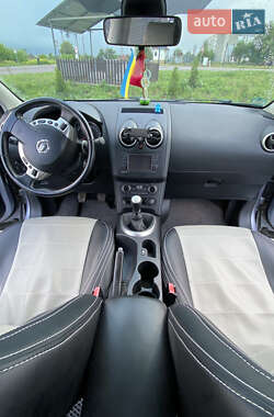 Внедорожник / Кроссовер Nissan Qashqai+2 2013 в 