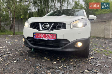 Внедорожник / Кроссовер Nissan Qashqai+2 2010 в Кременце