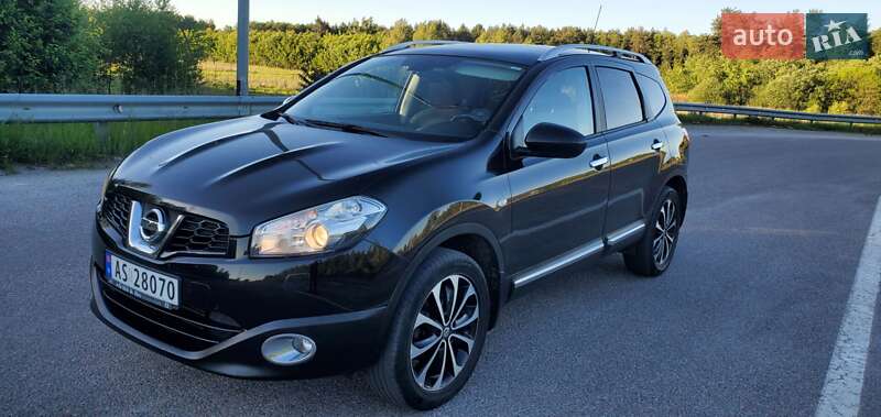 Nissan Qashqai+2 2011