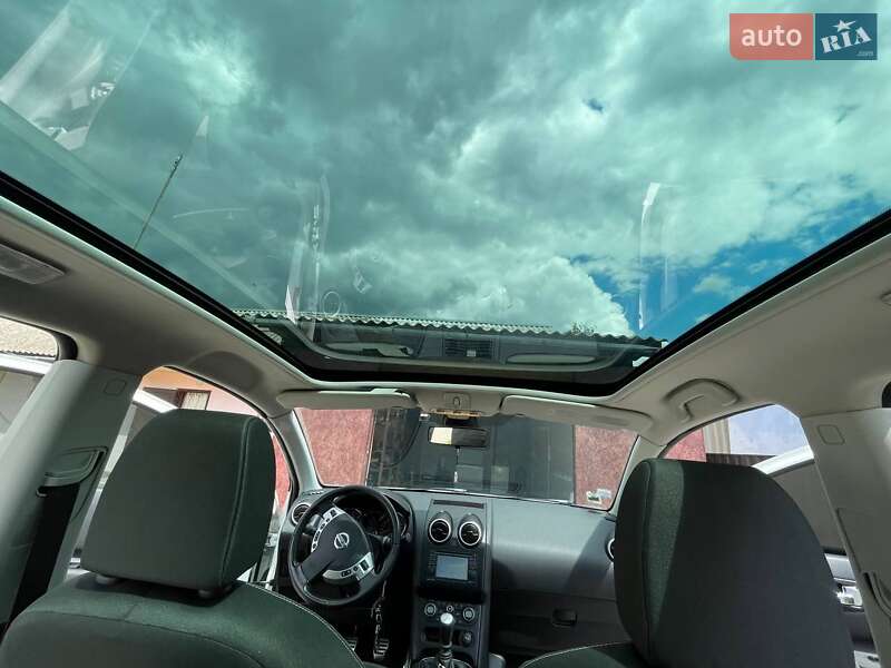 Позашляховик / Кросовер Nissan Qashqai+2 2010 в Летичіві