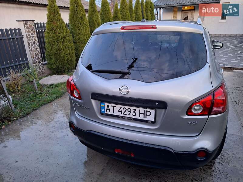 Внедорожник / Кроссовер Nissan Qashqai+2 2009 в Ивано-Франковске