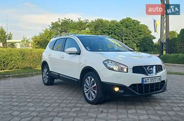 Внедорожник / Кроссовер Nissan Qashqai+2 2012 в Снятине
