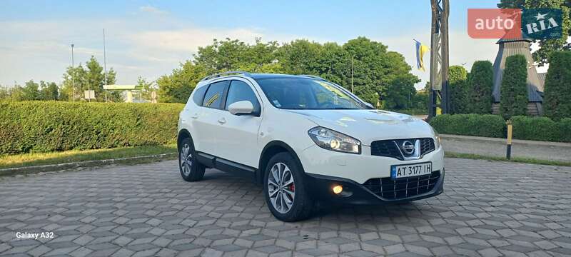 Внедорожник / Кроссовер Nissan Qashqai+2 2012 в Снятине