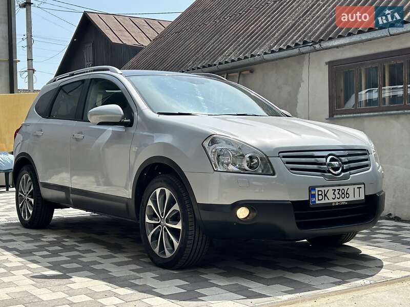 Внедорожник / Кроссовер Nissan Qashqai+2 2009 в Ровно