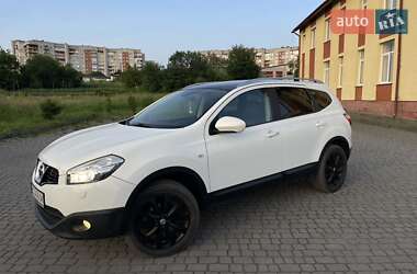 Позашляховик / Кросовер Nissan Qashqai+2 2010 в 