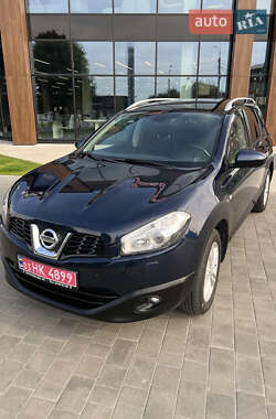 Внедорожник / Кроссовер Nissan Qashqai+2 2011 в 