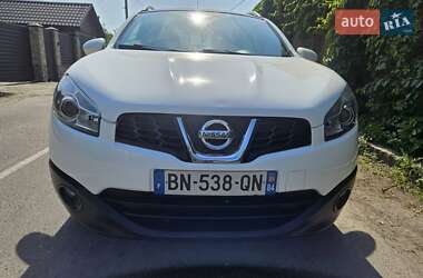 Внедорожник / Кроссовер Nissan Qashqai+2 2011 в 