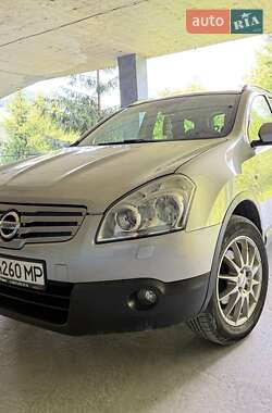 Позашляховик / Кросовер Nissan Qashqai+2 2010 в Микуличині