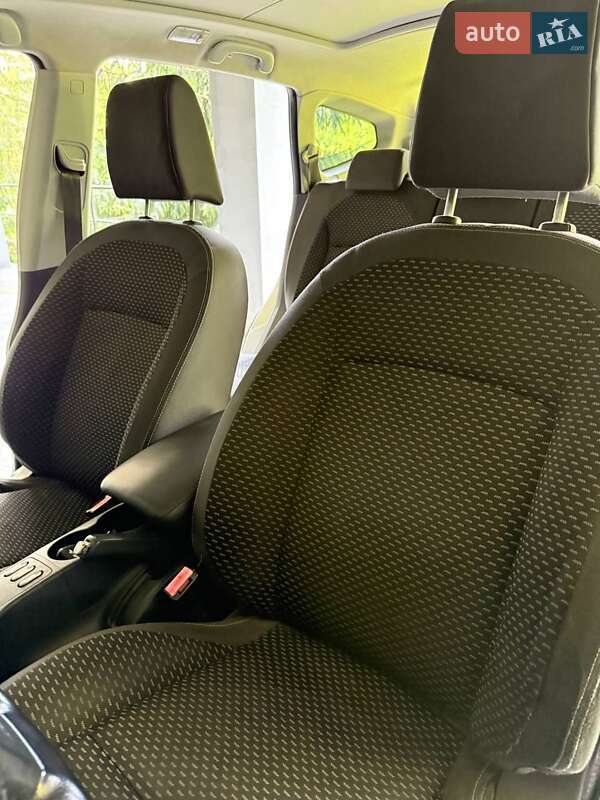 Внедорожник / Кроссовер Nissan Qashqai+2 2010 в Микуличине