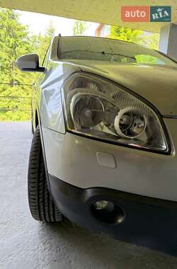 Внедорожник / Кроссовер Nissan Qashqai+2 2010 в 