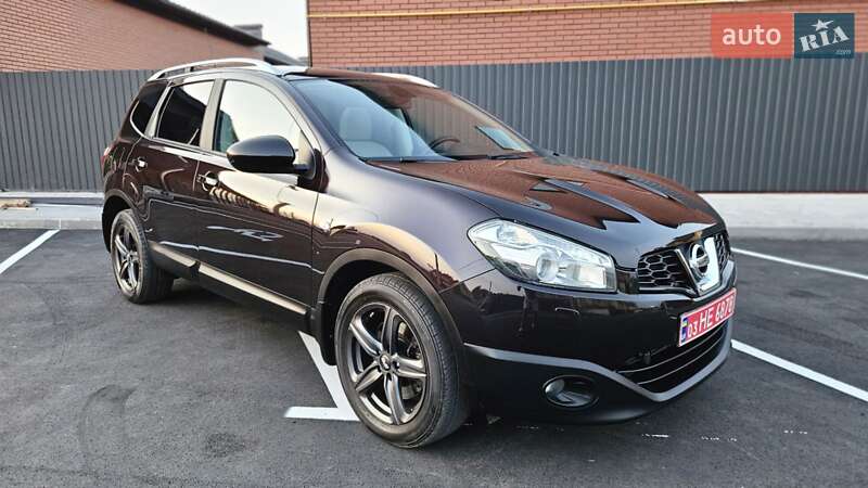 Позашляховик / Кросовер Nissan Qashqai+2 2011 в Вінниці