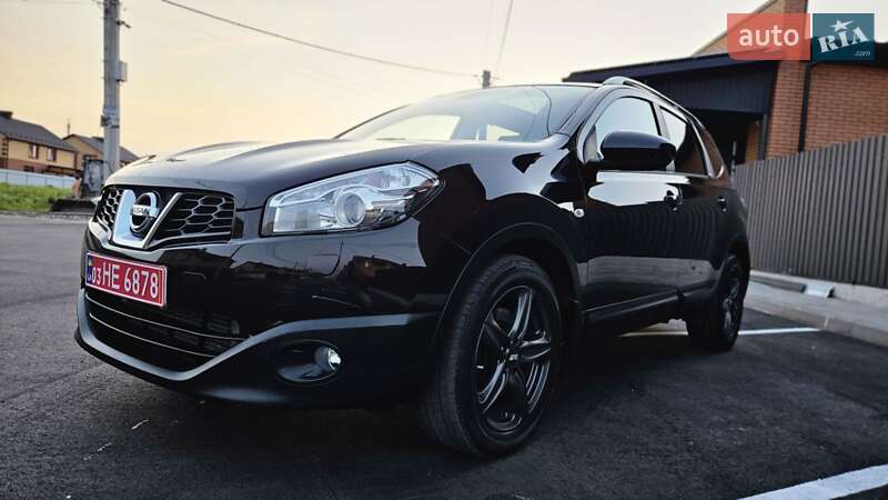 Позашляховик / Кросовер Nissan Qashqai+2 2011 в Вінниці