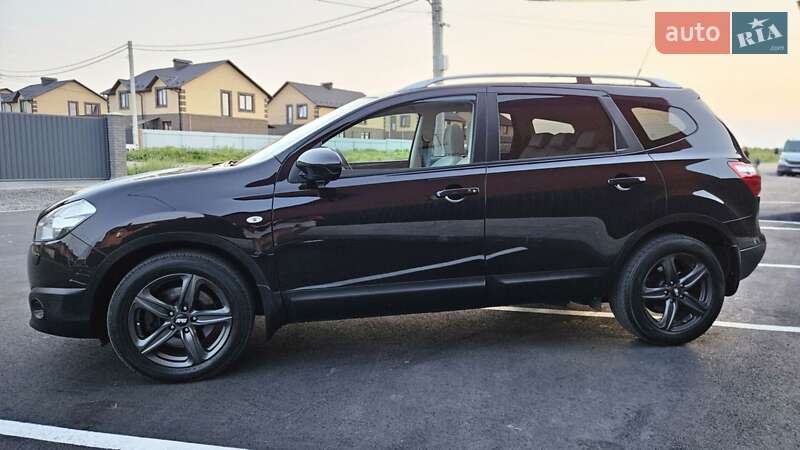 Позашляховик / Кросовер Nissan Qashqai+2 2011 в Вінниці
