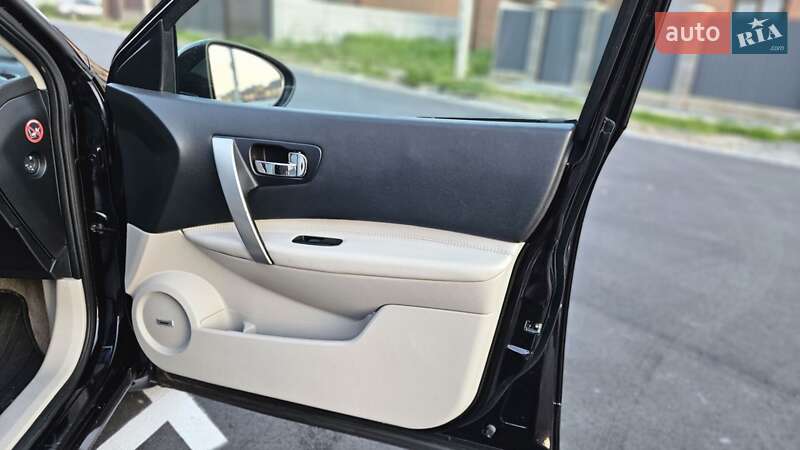 Позашляховик / Кросовер Nissan Qashqai+2 2011 в Вінниці