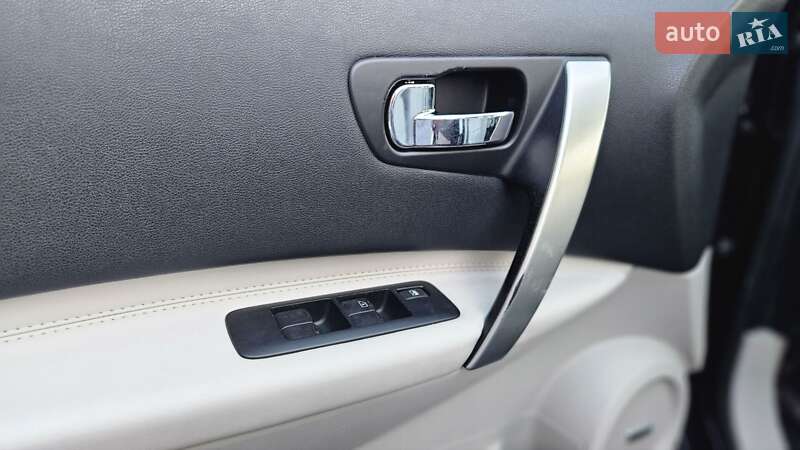 Позашляховик / Кросовер Nissan Qashqai+2 2011 в Вінниці