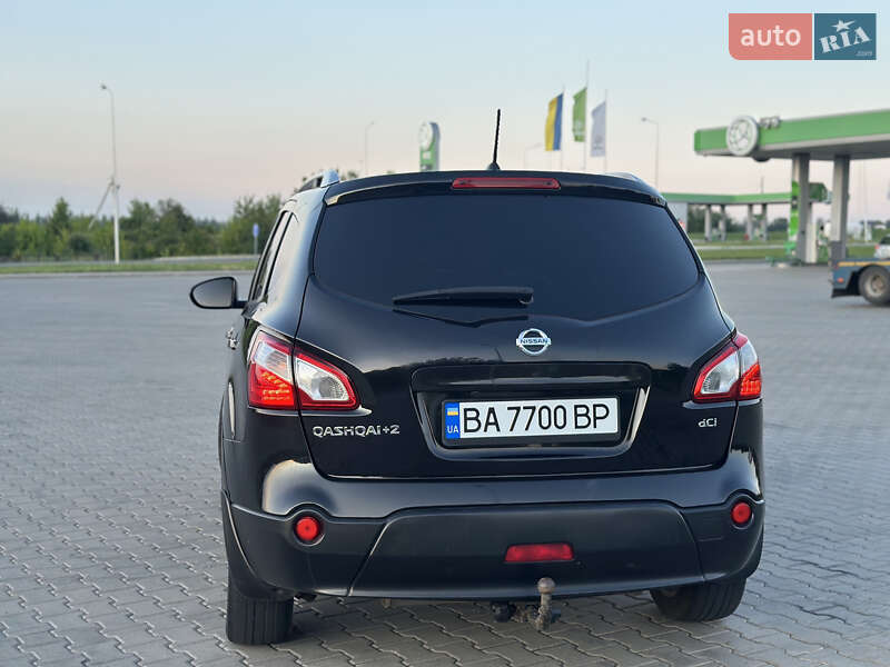 Внедорожник / Кроссовер Nissan Qashqai+2 2011 в Первомайске