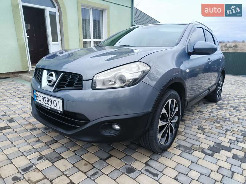 Внедорожник / Кроссовер Nissan Qashqai+2 2010 в 