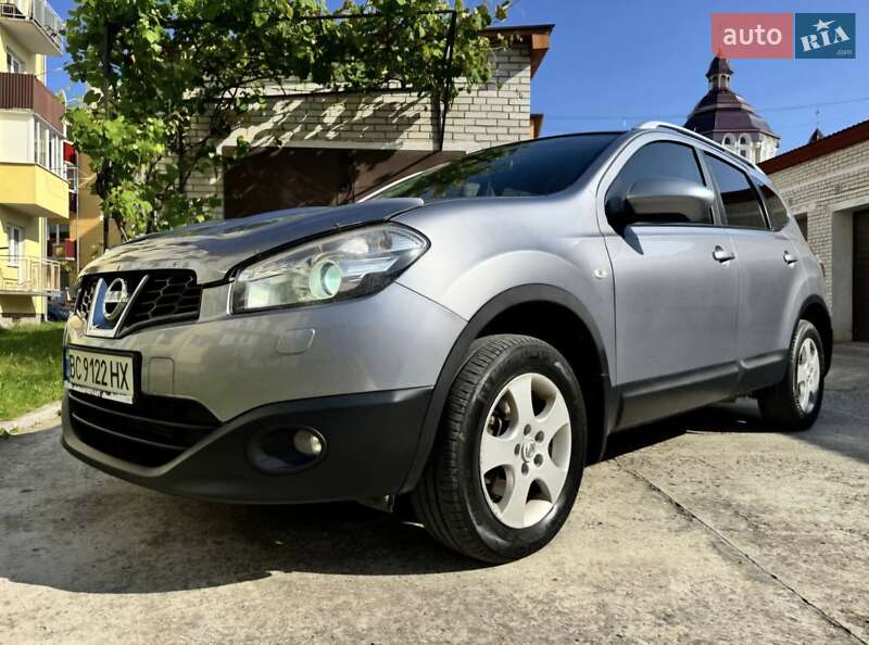 Позашляховик / Кросовер Nissan Qashqai+2 2011 в Самборі фото 3 Позашляховик / Кросовер Nissan Qashqai+2 2011 в Самборі