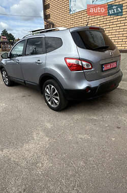 Внедорожник / Кроссовер Nissan Qashqai+2 2011 в 